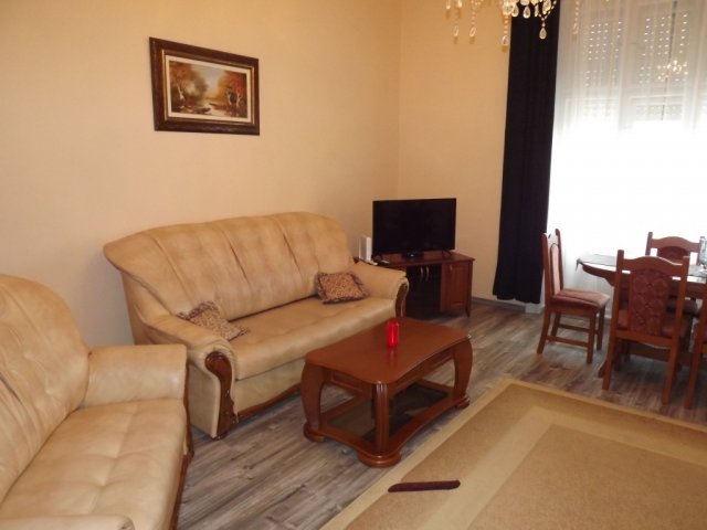 Kiadó téglalakás, albérlet, Debrecenben 220 E Ft / hó, 2 szobás