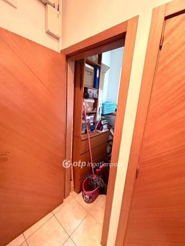 Eladó nyaraló, Budapesten, III. kerületben 89.9 M Ft, 2 szobás