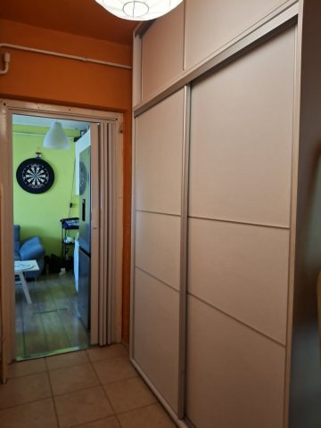 Eladó panellakás, Győrött 48.9 M Ft, 2+1 szobás