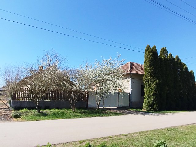 Eladó családi ház, Csanádapácán 13.9 M Ft, 2 szobás