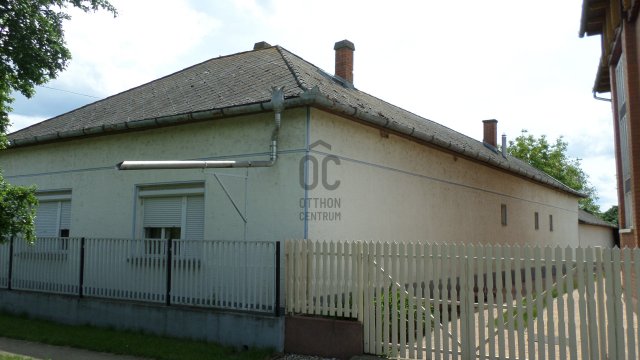 Eladó családi ház, Kunhegyesen 22.9 M Ft, 3 szobás