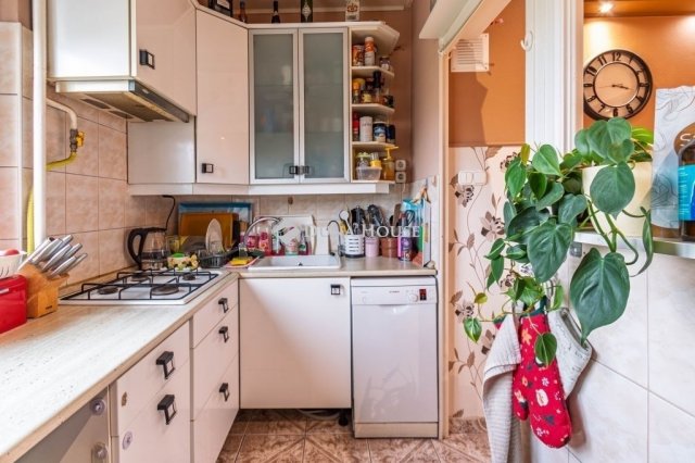 Eladó panellakás, Budapesten, X. kerületben 88 M Ft, 4 szobás