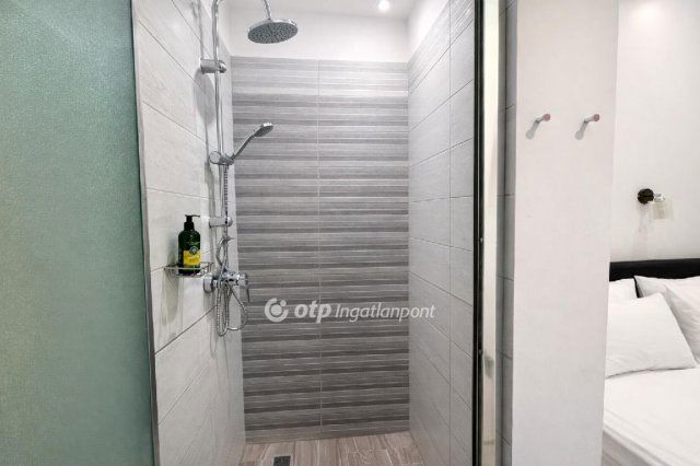 Kiadó téglalakás, albérlet, Budapesten, VI. kerületben