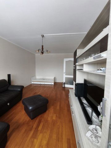 Eladó panellakás, III. kerületben, Kaszásdűlő utcában