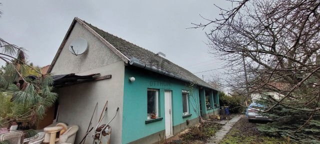 Eladó családi ház, Makádon 24 M Ft, 2 szobás