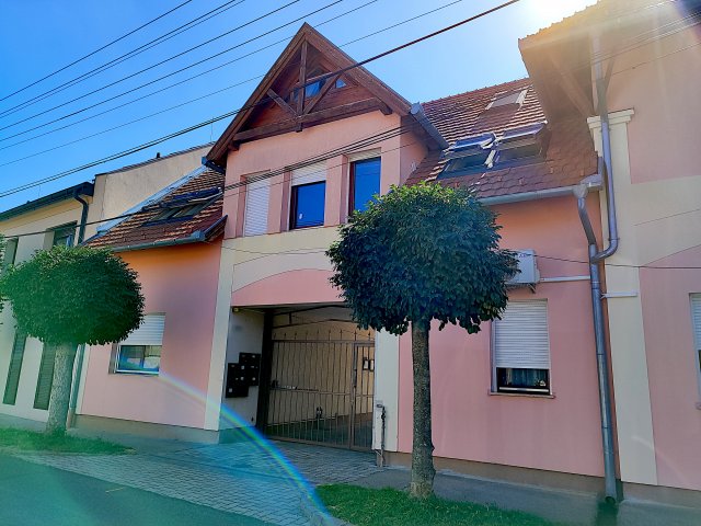 Eladó téglalakás, Szekszárdon 32 M Ft, 1+1 szobás