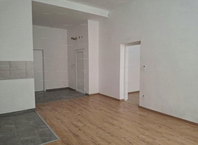 Kiadó téglalakás, albérlet, VI. kerületben, Szív utcában