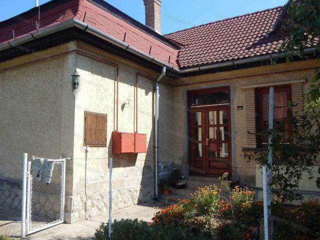 Eladó családi ház, Kaposmérőn 45.5 M Ft, 8 szobás