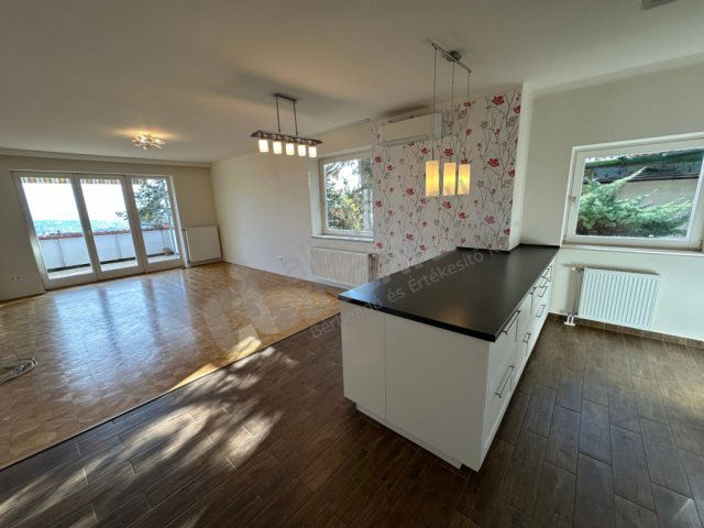 Kiadó téglalakás, albérlet, II. kerületben, Szalamandra közben