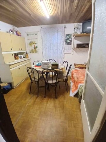 Eladó mezogazdasagi ingatlan, Pápateszéren 6 M Ft, 1 szobás