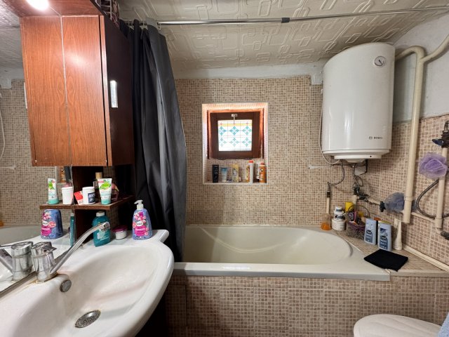 Eladó családi ház, Pécsett, Majtényi Ferenc utcában 47.9 M Ft