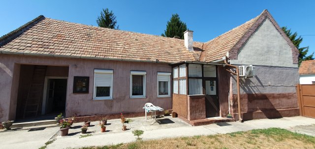 Eladó családi ház, Devecseren 19.9 M Ft, 2+1 szobás