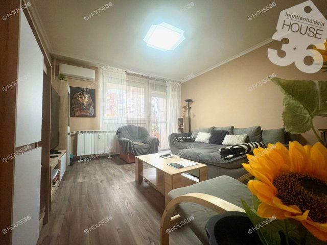 Eladó panellakás, Kecskeméten 51 M Ft, 3 szobás