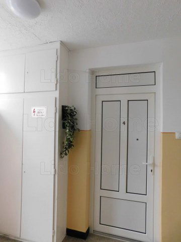 Eladó panellakás, Hévízen 55 M Ft, 2 szobás