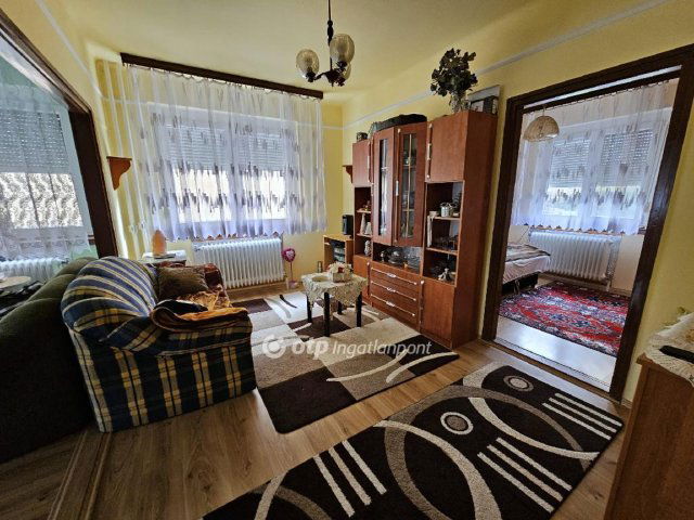 Eladó családi ház, Kalocsán 46.5 M Ft, 2+4 szobás