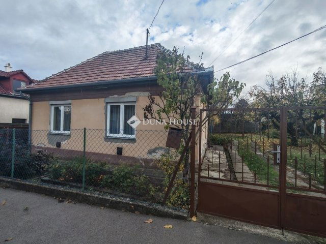 Eladó családi ház, Budapesten, XVI. kerületben 74.9 M Ft