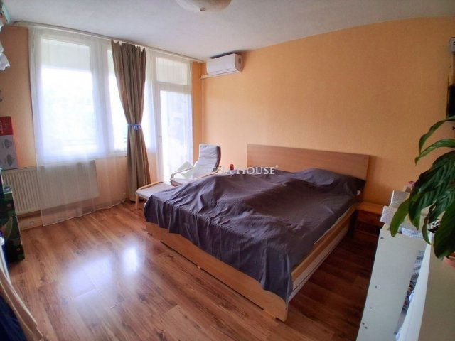 Eladó panellakás, Szigetszentmiklóson 54.9 M Ft, 2 szobás