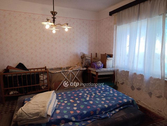 Eladó családi ház, Csólyospáloson 20 M Ft, 3 szobás