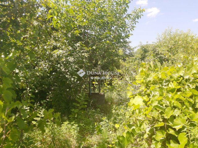 Eladó telek, Hatvanban 8 M Ft / költözzbe.hu