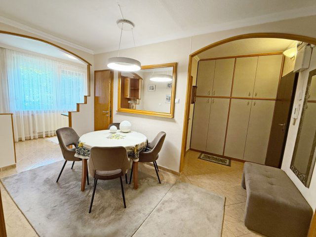 Eladó panellakás, Debrecenben 72.99 M Ft, 3 szobás