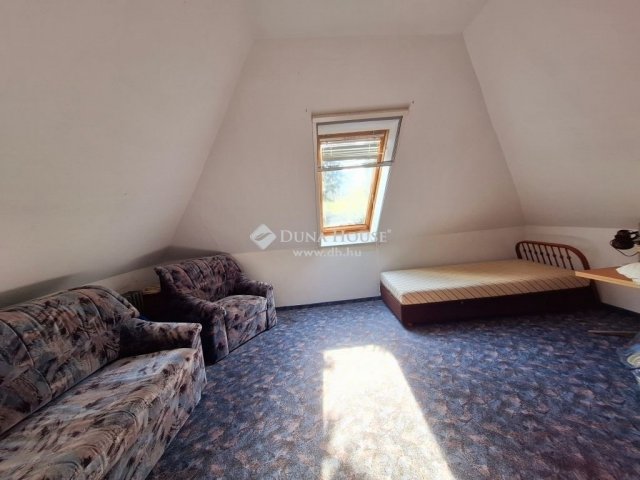 Eladó nyaraló, Balatonakarattyán 54.99 M Ft, 3 szobás