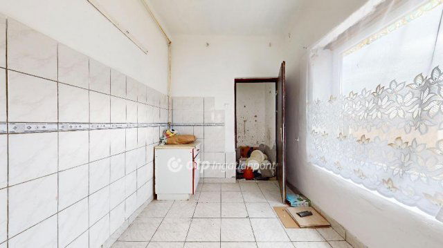 Eladó családi ház, Encsen 6.6 M Ft, 2+2 szobás