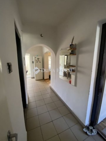 Eladó családi ház, Pétfürdőn 69.9 M Ft, 3 szobás
