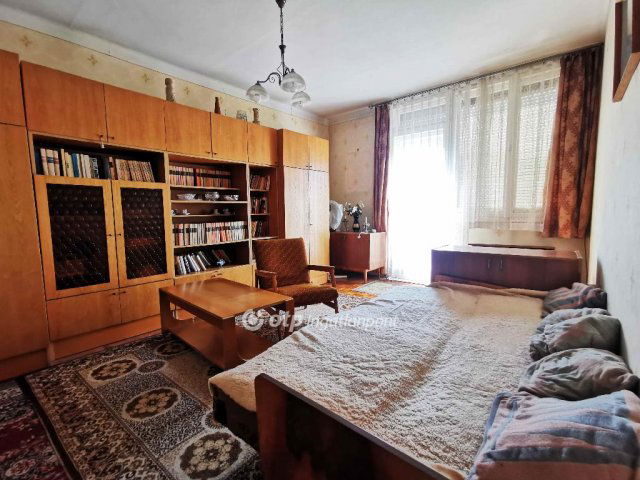 Eladó téglalakás, Miskolcon, Csendes utcában 18.9 M Ft