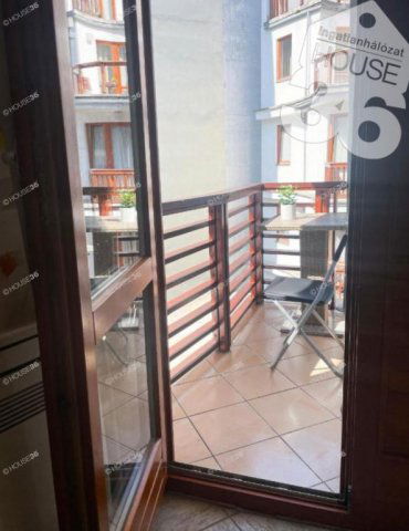 Eladó téglalakás, Budapesten, VI. kerületben 99.9 M Ft, 2 szobás