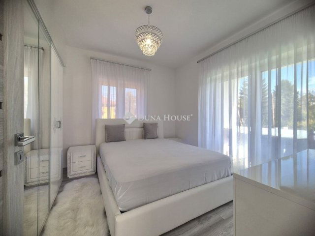 Eladó családi ház, Budapesten, III. kerületben 189 M Ft