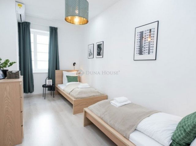 Eladó téglalakás, Budapesten, I. kerületben 139.7 M Ft, 4 szobás