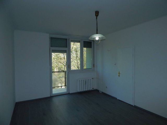 Eladó téglalakás, Tatabányán 36.9 M Ft, 1 szobás