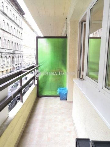 Eladó téglalakás, Budapesten, VI. kerületben 119.9 M Ft