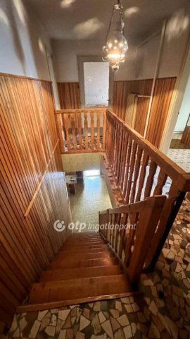 Eladó családi ház, Ugodon 35.9 M Ft, 5 szobás