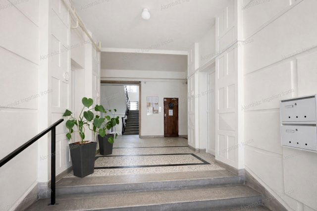 Kiadó téglalakás, albérlet, I. kerületben, Attila úton