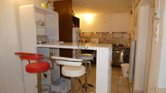 Eladó családi ház, Pécsett 39.9 M Ft, 3 szobás