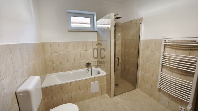 Eladó családi ház, Debrecenben 140.5 M Ft, 5 szobás