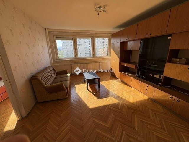 Eladó panellakás, Budapesten, IV. kerületben 73.5 M Ft, 3 szobás