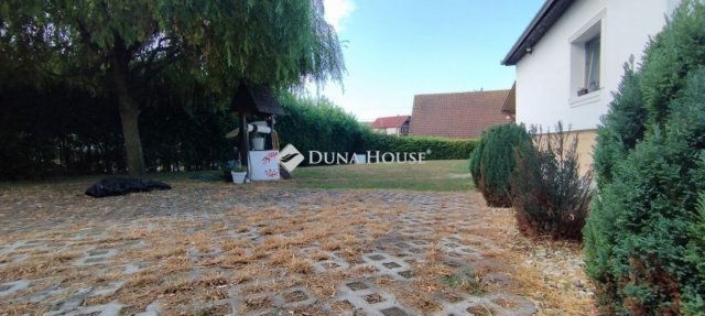 Eladó családi ház, Sülysápon 74.9 M Ft, 3 szobás