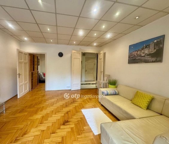 Eladó téglalakás, Budapesten, V. kerületben 94.9 M Ft