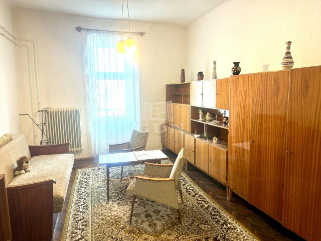 Eladó téglalakás, Mohácson 23 M Ft, 3 szobás