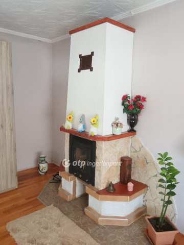 Eladó családi ház, Tiszapüspökin 21.5 M Ft, 3 szobás