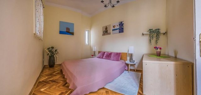 Kiadó téglalakás, albérlet, Budapesten, V. kerületben, 3 szobás