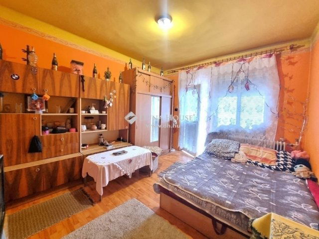Eladó családi ház, Tápiószecsőn 54.9 M Ft, 3 szobás