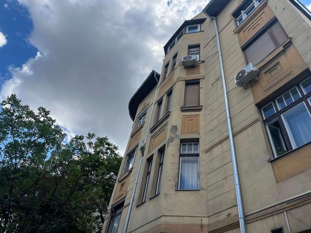 Eladó téglalakás, Budapesten, III. kerületben 43.9 M Ft