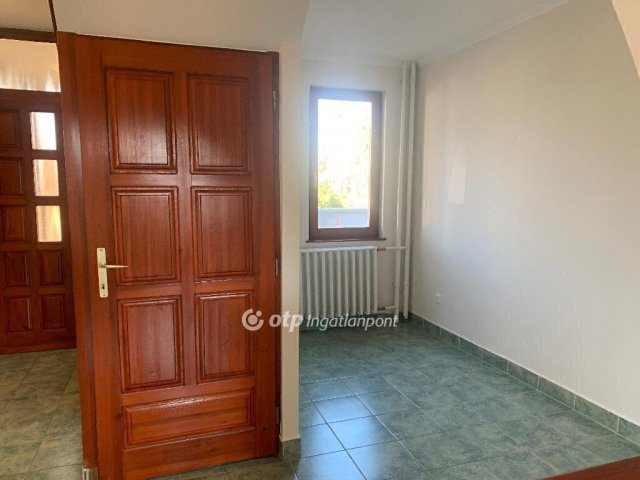 Eladó családi ház, Tiszavasváriban 36 M Ft, 3+1 szobás