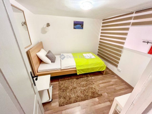 Eladó téglalakás, Budapesten, V. kerületben 85.8 M Ft, 2 szobás