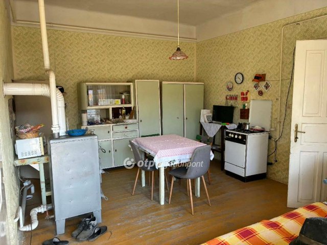 Eladó családi ház, Mezőberényben 13.5 M Ft, 2 szobás