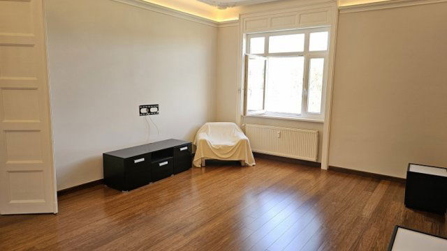 Kiadó téglalakás, albérlet, Budapesten, V. kerületben, 2 szobás