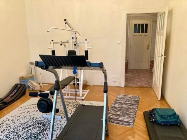 Eladó téglalakás, Budapesten, VI. kerületben, Dózsa György úton
